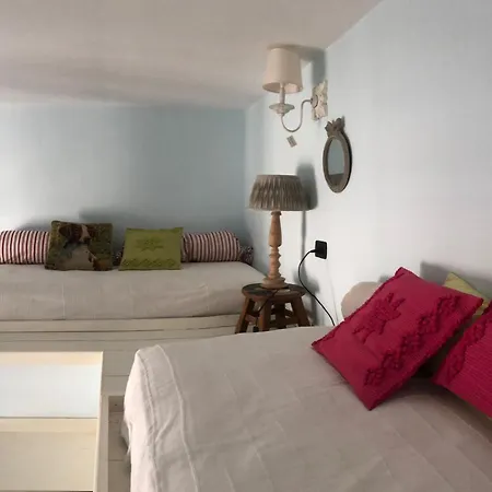 Piazzetta San Domenico Apartment *